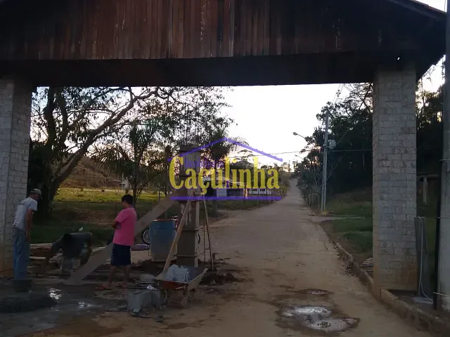 Terreno com 800m², à venda, no bairro Ipiabas em Barra do Piraí