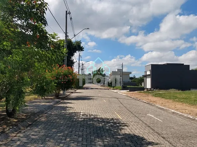 Terreno com 256m², à venda, no bairro Jardim Santa Teresa em Taubaté
