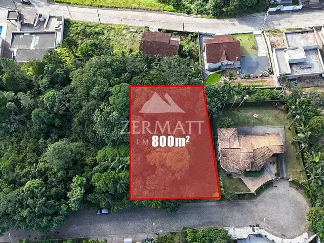 Terreno com 800m², à venda, no bairro Ponta Aguda em Blumenau