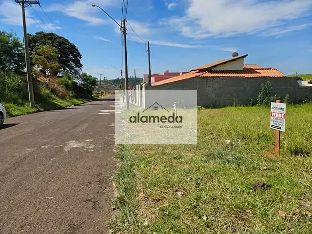 Terreno com 250m², à venda, no bairro Jardim Maria Estela em Jacarezinho
