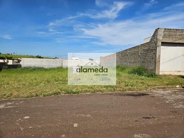 Terreno com 250m², à venda, no bairro Jardim Maria Estela em Jacarezinho