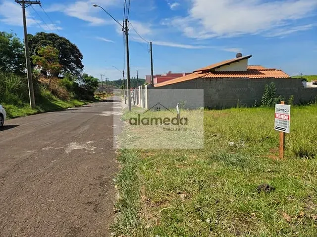 Terreno com 250m², à venda, no bairro Jardim Maria Estela em Jacarezinho