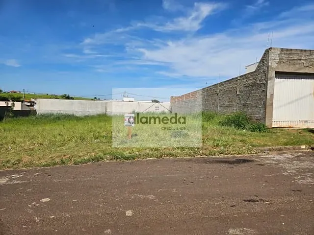 Terreno com 250m², à venda, no bairro Jardim Maria Estela em Jacarezinho