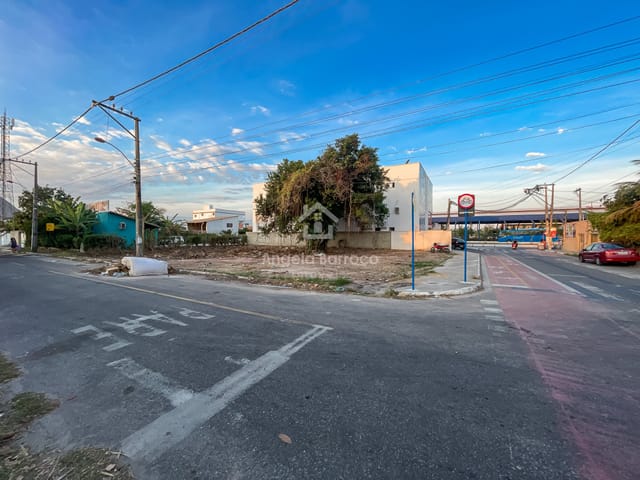 Terreno com 596m², à venda, no bairro Jardim Atlântico Central (Itaipuaçu) em Maricá