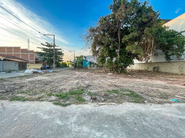 Terreno com 596m², à venda, no bairro Jardim Atlântico Central (Itaipuaçu) em Maricá