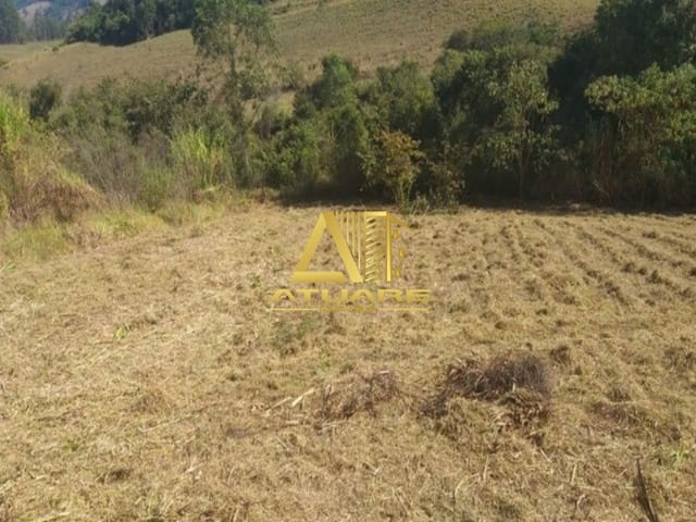 Terreno com 1900m², à venda, no bairro CERVO em Pouso Alegre