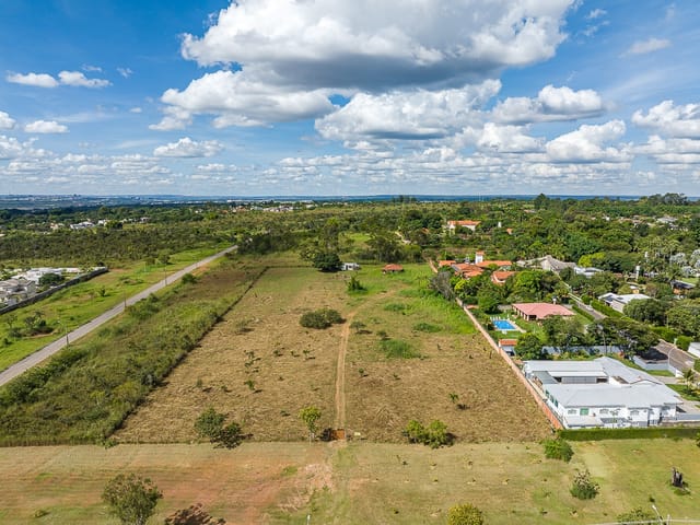 Terreno com 20000m², à venda, no bairro Park Way em Brasília