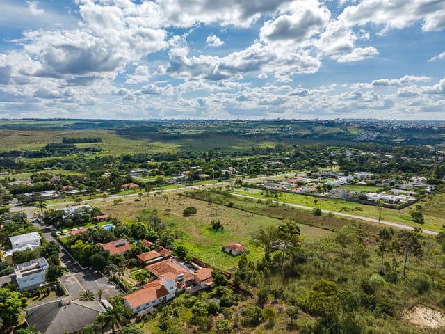 Terreno com 20000m², à venda, no bairro Park Way em Brasília