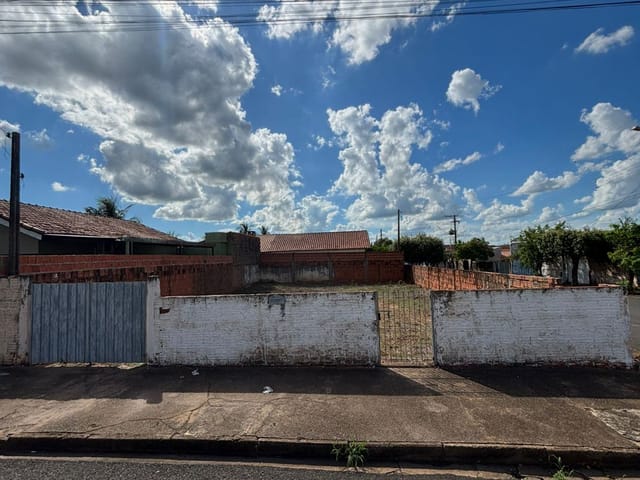 Terreno com 265m², à venda, no bairro centro em Buritama