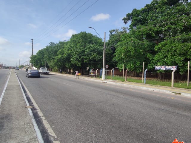 Sítio 4 quartos e 4 banheiros, à venda, no bairro TAPANÃ em Belém