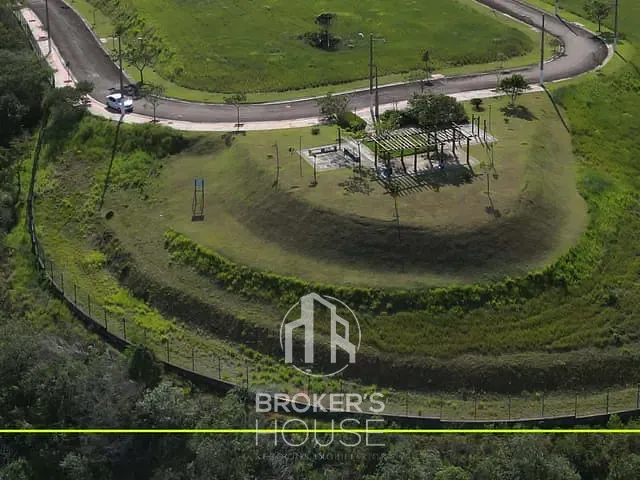 Terreno com 420m², à venda, no bairro Nova Guarapari em Guarapari