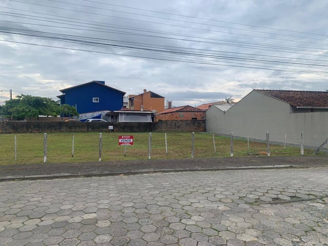 Terreno com 520m², à venda, no bairro Centro em Penha