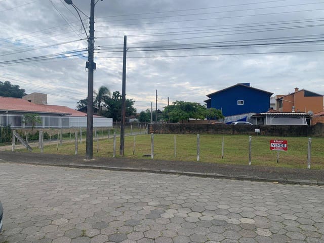 Terreno com 520m², à venda, no bairro Centro em Penha