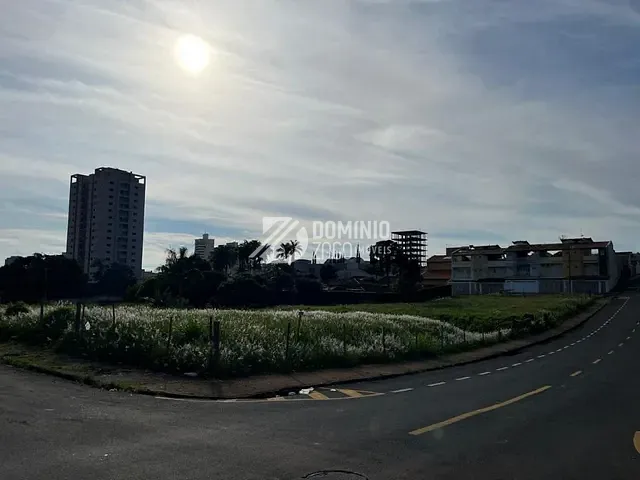 Terreno com 3471m², à venda, no bairro Santa Maria em Uberaba