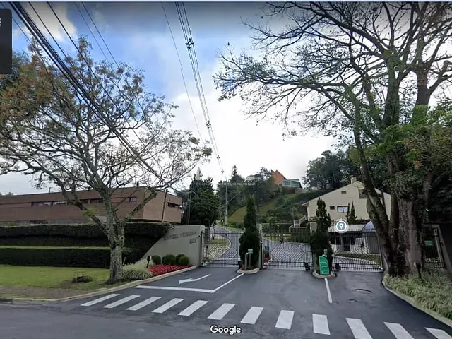 Terreno com 1543m², à venda, no bairro São Lourenço em Curitiba