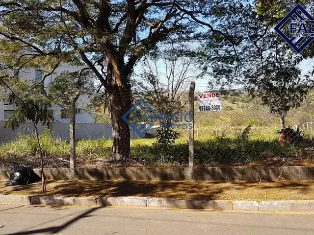 Terreno com 960m², à venda, no bairro Santa Rosa em Vinhedo