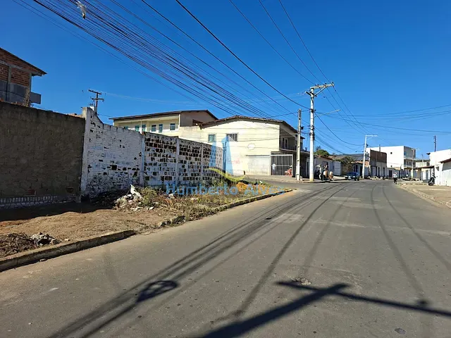 Terreno com 405m², à venda, no bairro Alto Maron em Vitória da Conquista