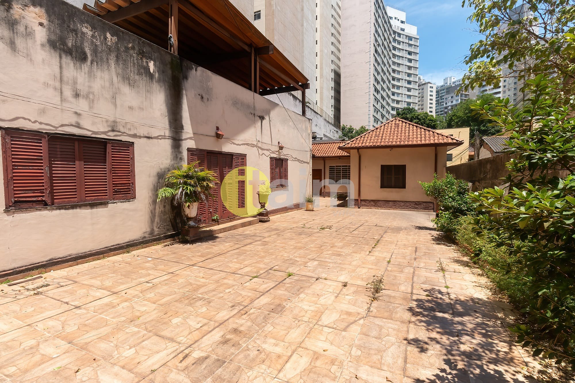 Terreno à venda, 357m² - Foto 1