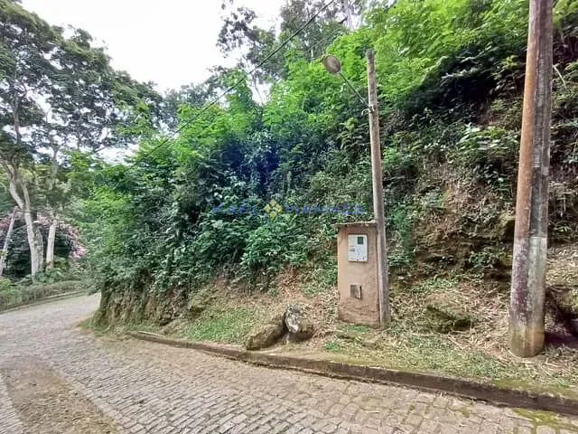 Terreno com 1112m², à venda, no bairro Itaipava em Petrópolis