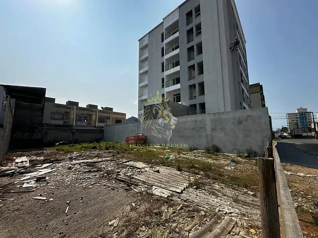 Terreno com 300m², à venda, no bairro Tabuleiro em Camboriú