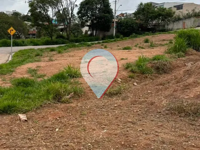 Terreno com 349m², à venda, no bairro Parque Petrópollis em Várzea Paulista