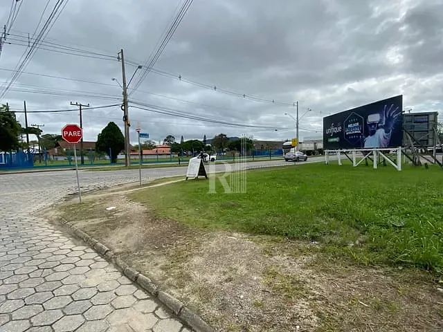 Terreno com 360m², para alugar, no bairro Centro em Tijucas