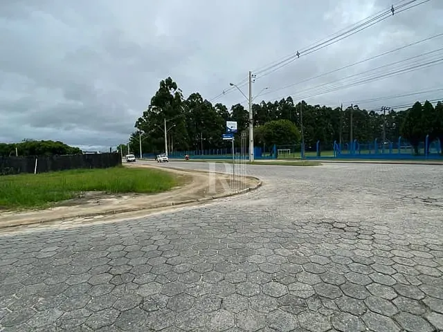 Terreno com 360m², para alugar, no bairro Centro em Tijucas