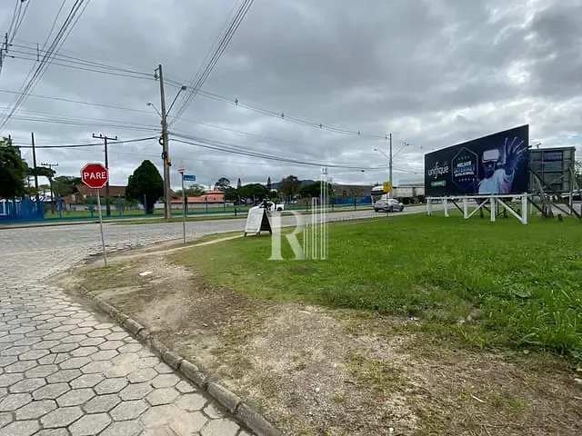 Terreno com 360m², para alugar, no bairro Centro em Tijucas