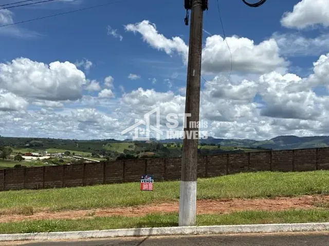 Terreno com 300m², à venda, no bairro Clube Campestre em Andradas