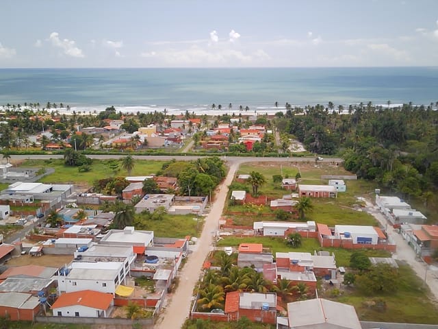 Foto do Terreno - TERRENO Á VENDA NO LOTEAMENTO MAR DO NORTE A 300 METROS DA PRAIA DE VERDES MARES, NO LITORAL NORTE DE ILHÉUS, BA | SJ Realiza Soluções Imobiliárias
