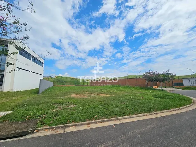 Terreno com 603m², à venda, no bairro Casa de Pedra ( ALPHAVILLE) em Volta Redonda