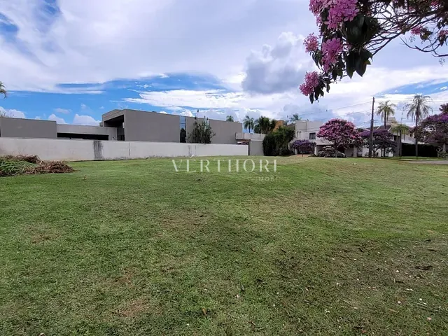 Terreno com 750m², à venda, no bairro Esperança em Londrina
