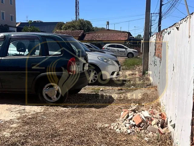 Terreno com 1000m², à venda, no bairro Centro em Holambra