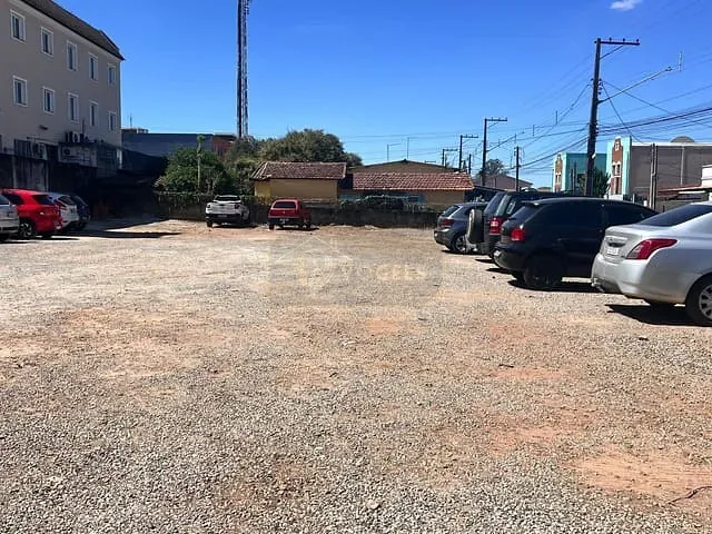 Terreno com 1000m², à venda, no bairro Centro em Holambra