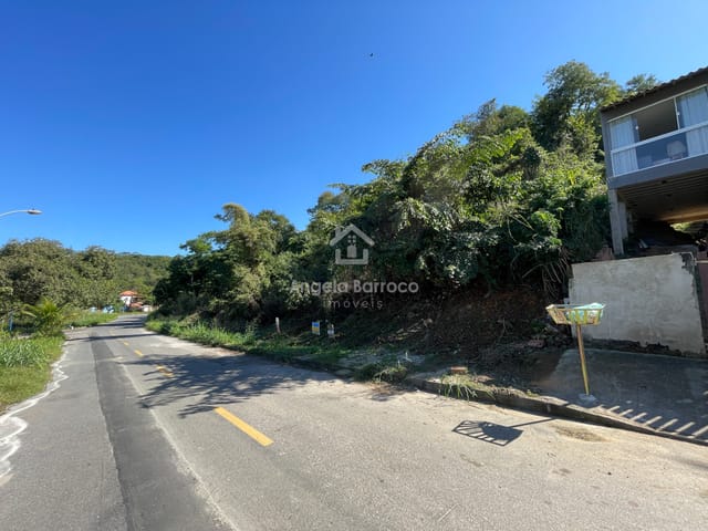 Terreno com 900m², à venda, no bairro Jardim Atlântico Oeste (Itaipuaçu) em Maricá