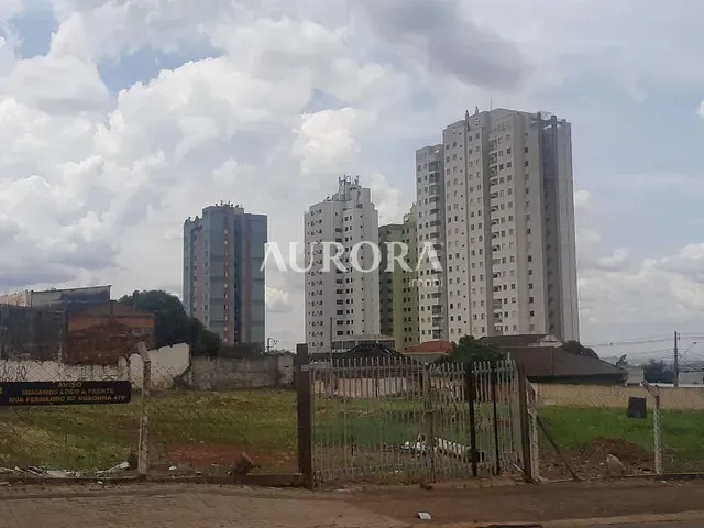 Terreno com 4694m², à venda, no bairro Centro em Londrina