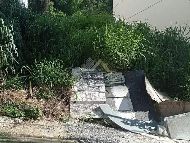 Terreno com 414m², à venda, no bairro Granbery em Juiz de Fora