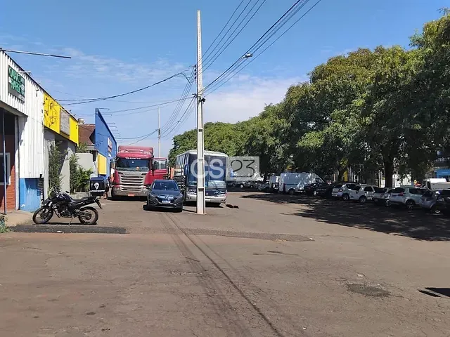 Terreno com 741m², à venda, no bairro Jardim Guaporé em Londrina