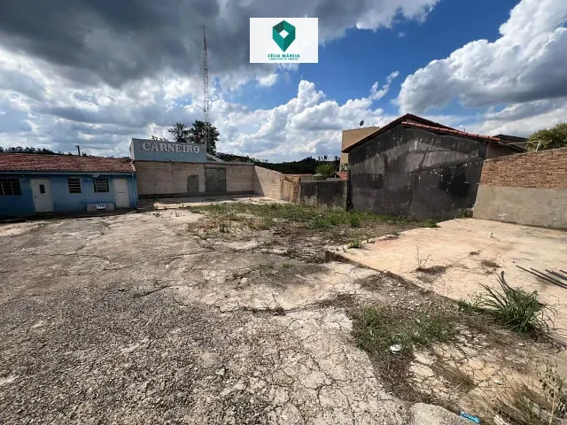 Terreno com 300m², à venda, no bairro Parque São Luiz em Jundiaí