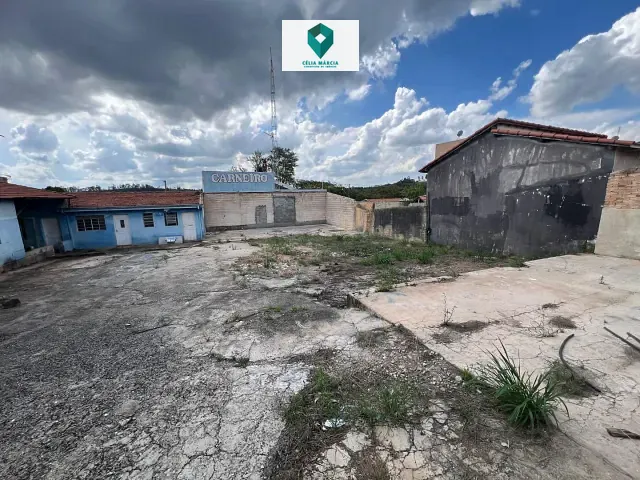 Terreno com 300m², à venda, no bairro Parque São Luiz em Jundiaí