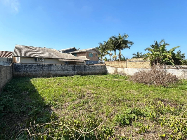 Terreno com 320m², à venda, no bairro Centro em Penha