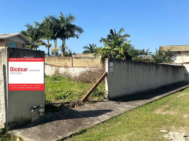 Terreno com 320m², à venda, no bairro Centro em Penha