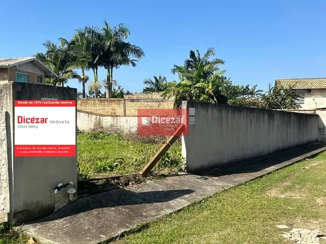 Terreno com 320m², à venda, no bairro Centro em Penha