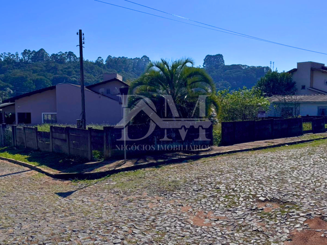Terreno com 450m², à venda, no bairro Jardim Nossa Senhora de Fátima em Jaguariaíva