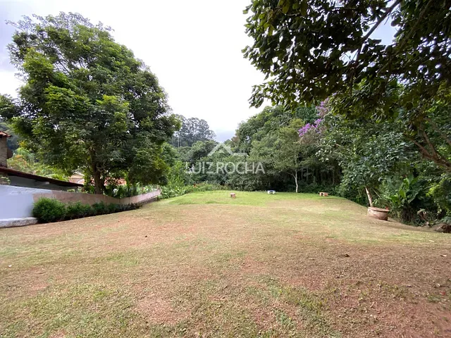 Terreno com 800m², à venda, no bairro Recanto Impla em Carapicuíba