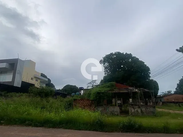 Terreno com 752m², à venda, no bairro Aeroporto Velho em Santarém