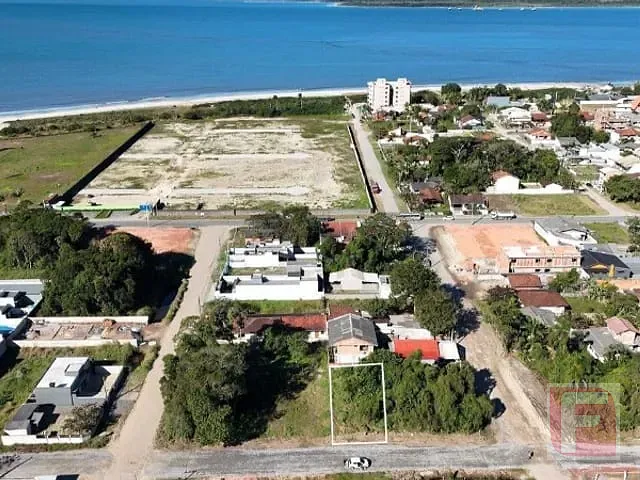 Terreno com 336m², à venda, no bairro Pontal do Norte em Itapoá