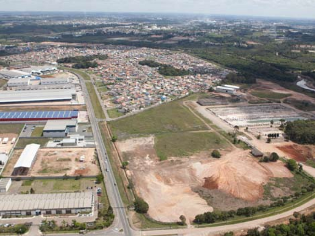 Foto do Terreno - Terreno Industrial 15.000m², plano, com 100m de frente por 150m de fundos,CIC, 733 Reais o m² , R$ 11.000.000,00 Cidade Industrial, Curitiba, PR | Imobiliária GreenVille