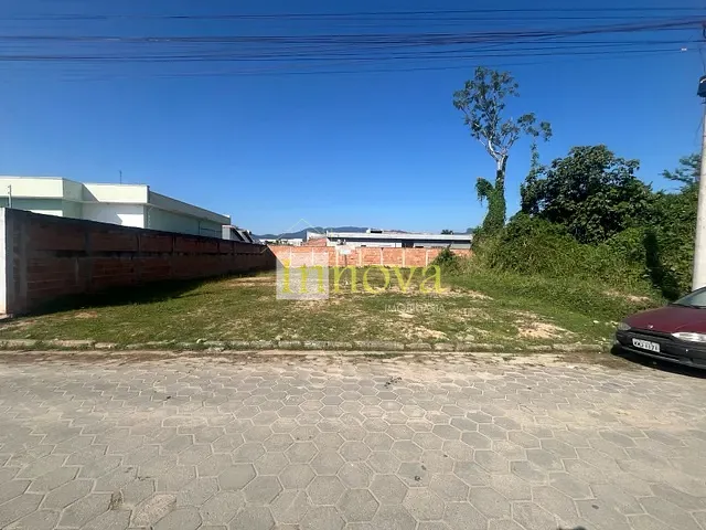 Terreno com 375m², à venda, no bairro Morro do Algodão em Caraguatatuba