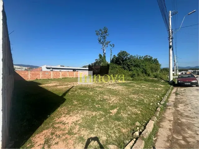 Terreno com 375m², à venda, no bairro Morro do Algodão em Caraguatatuba